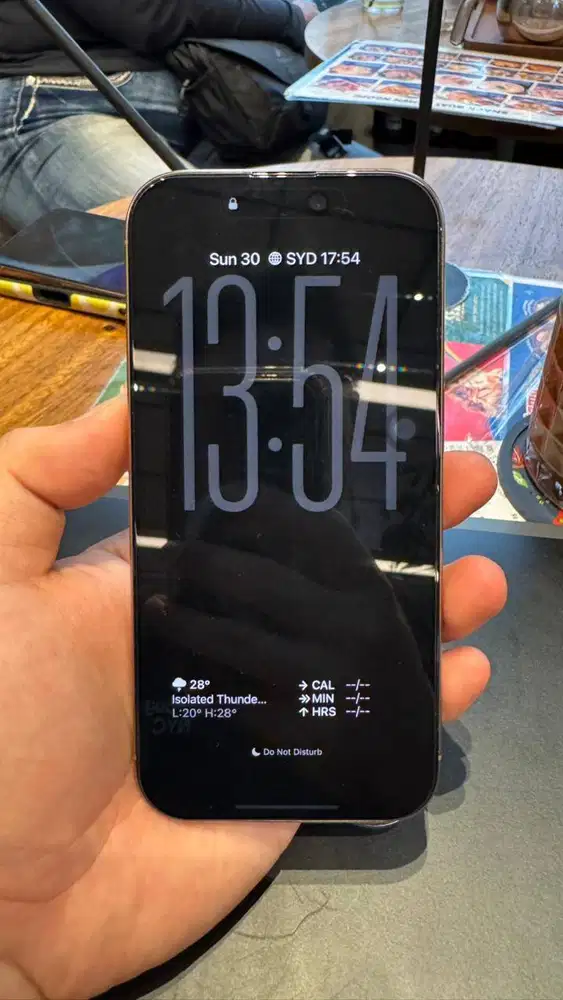 Dijual Iphone 16 Pro 128GB Mulus Blibli Garansi On Mei 2026