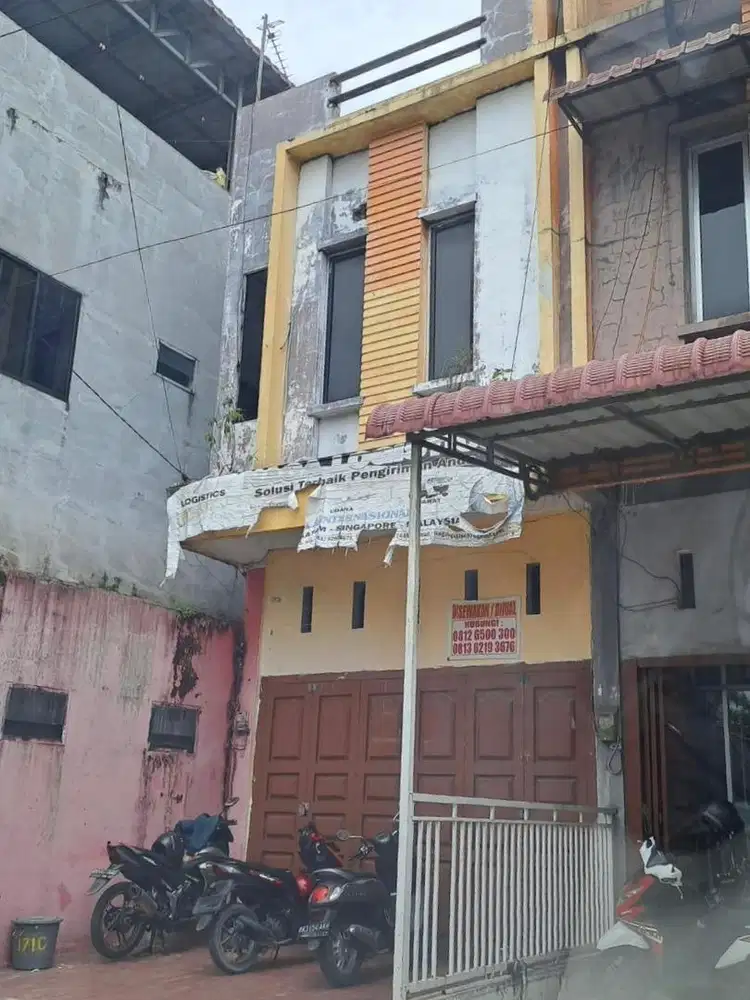 Ruko Strategis 2 Lantai Komplek Bromo Residence Medan