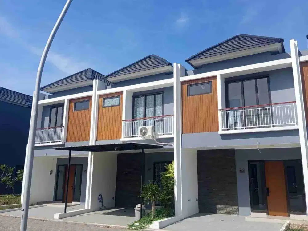 Di jual SIAP HUNI  rumah 2 lantai 3 KT 2 KM tanpa BI Cheking Tangerang Selatan