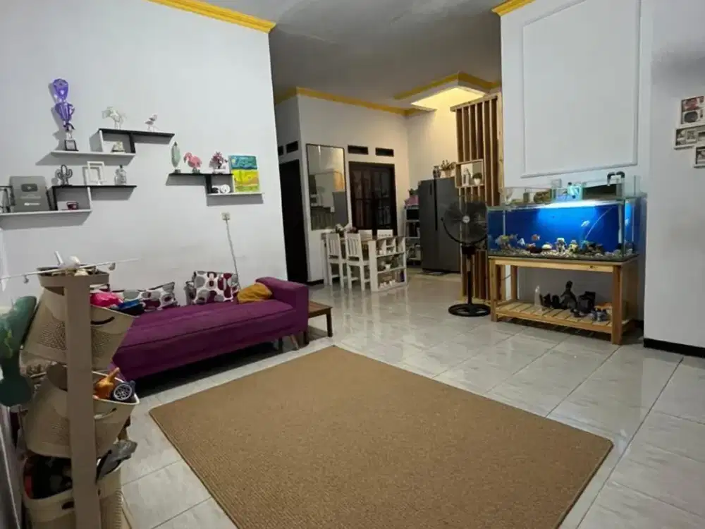 MURAH !! Luas 105 Semi Furnished Rumah Dekat Stasiun Cakung Bekasi