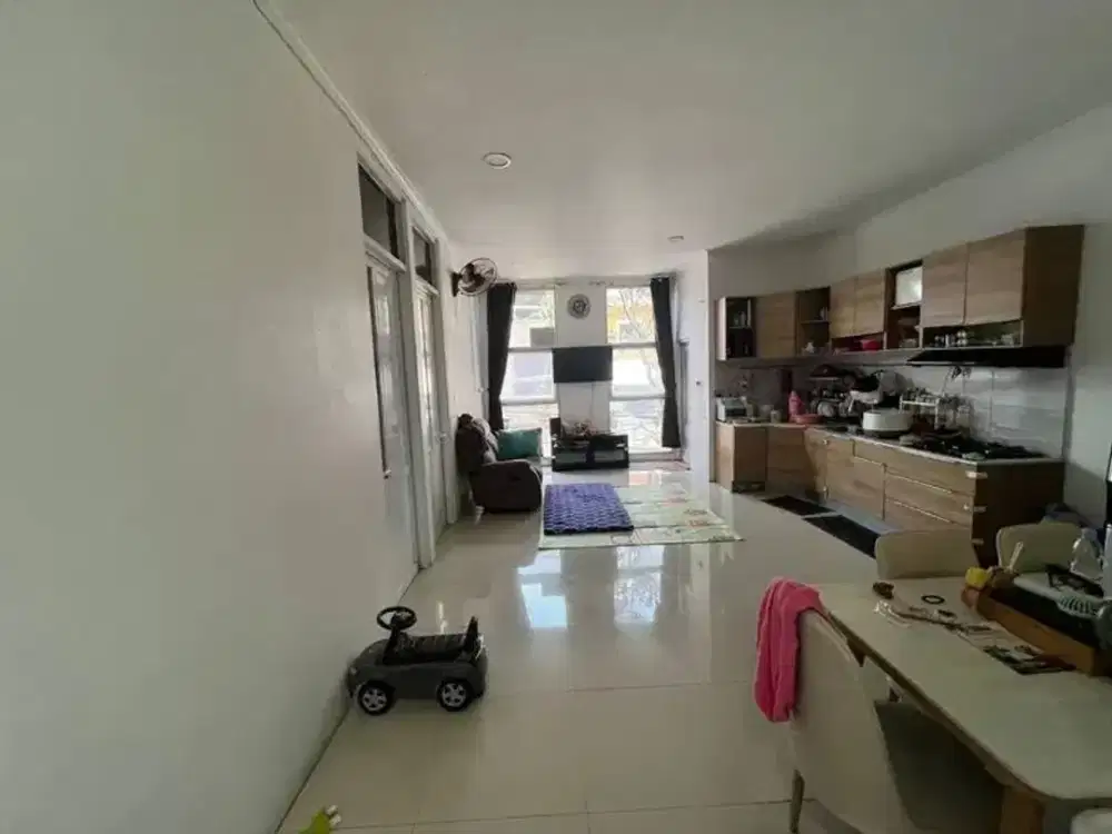 Disewakan Ruko 3 lantai full furnish Rancabali Gunung Batu Pasteur