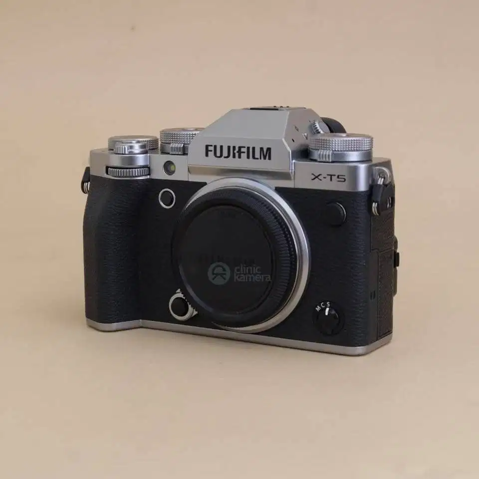 Fujifilm X-T5 Body Only Silver