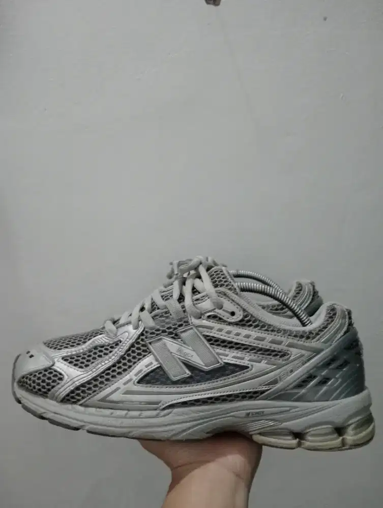 Nb 1906r ICONIC comfort & durability