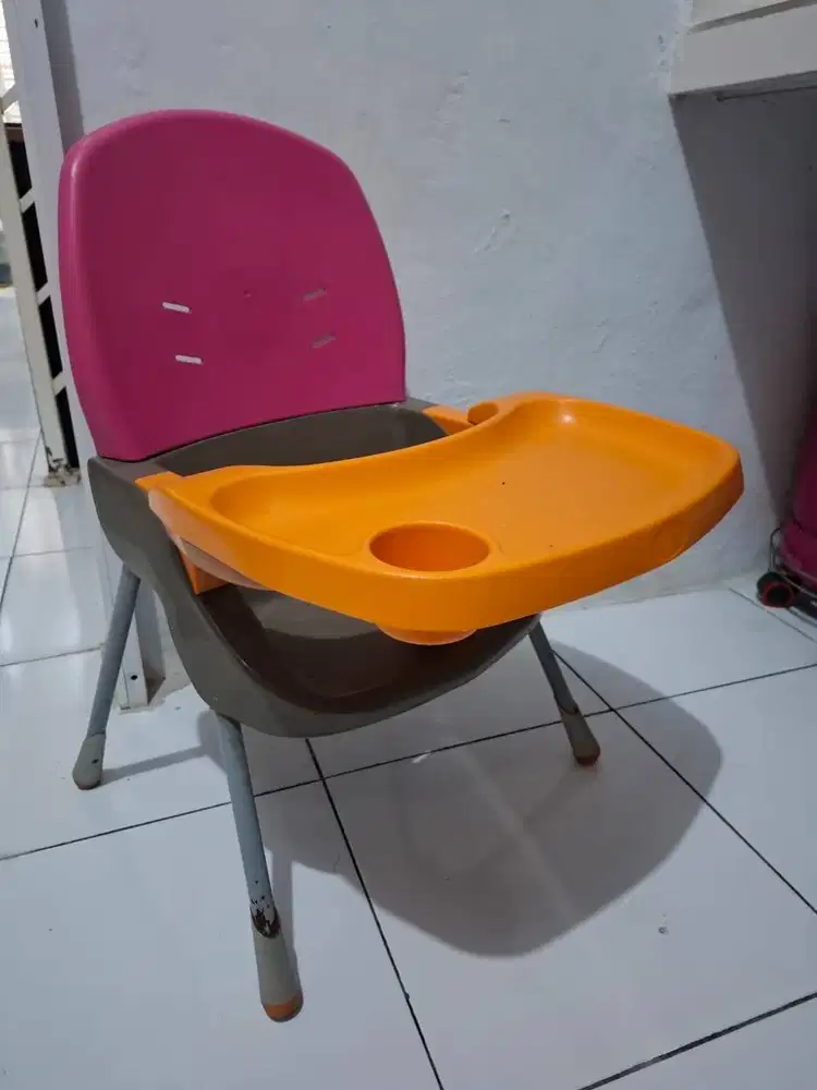 PRELOVED KURSI MAKAN BAYI BAHAN KOKOH ANTI SELIP