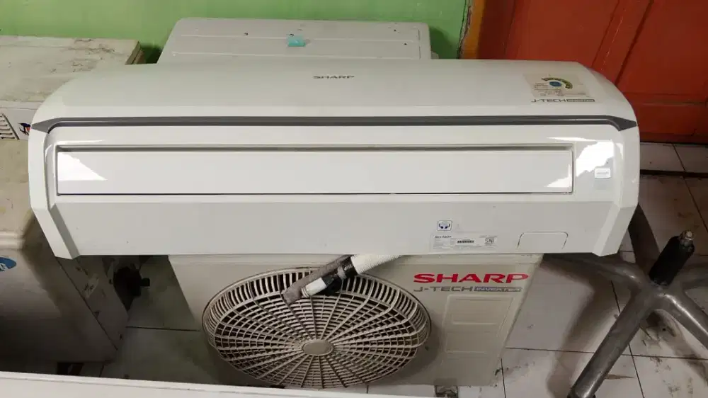 Ac Sharp inverter 1pk lowwatt