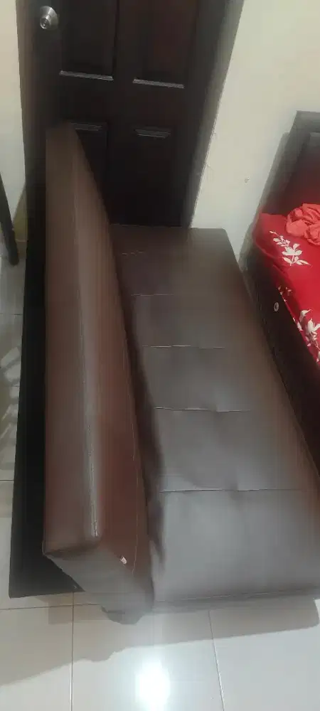 Di jual sofa bed