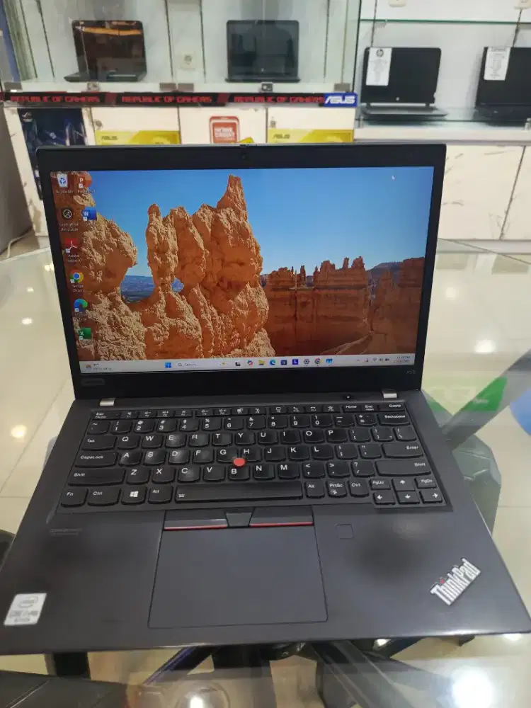 Jual laptop Lenovo tingpad layar touchscreen Intel core i7 gen 10