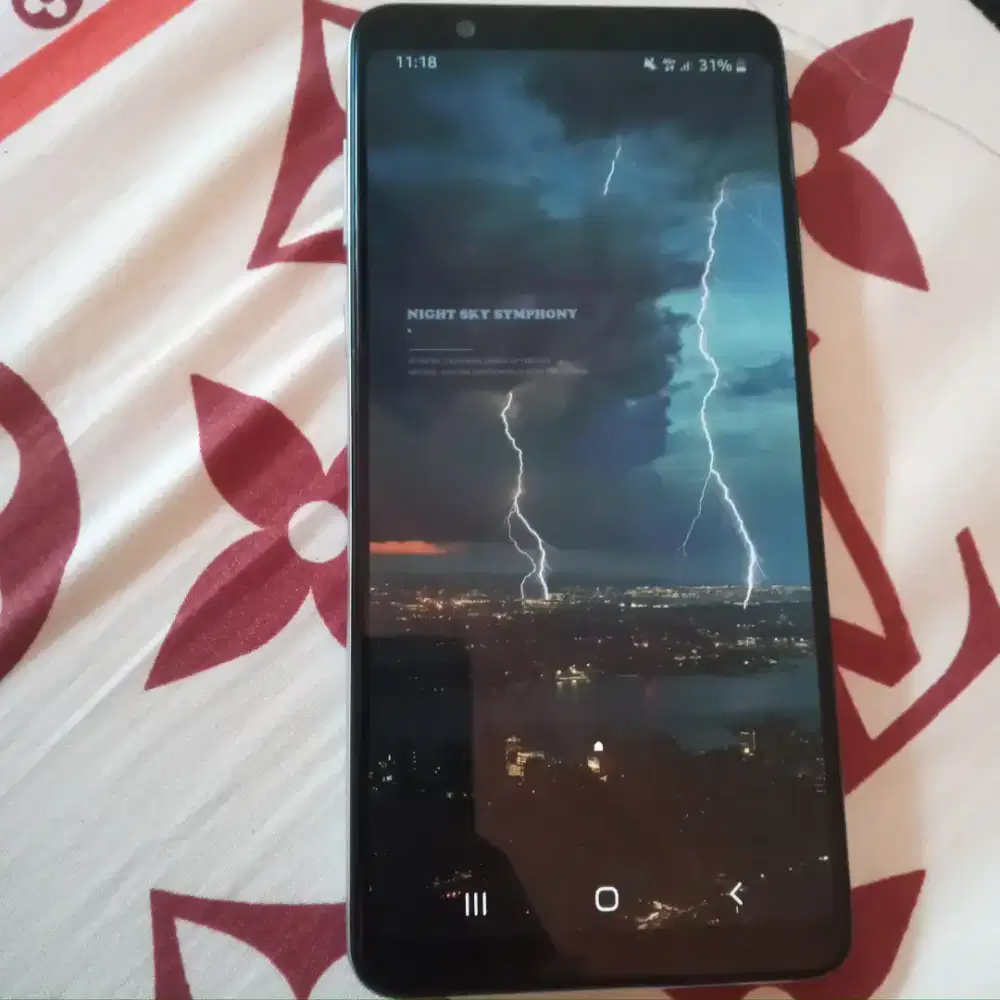 Samsung A8 Star white starlight