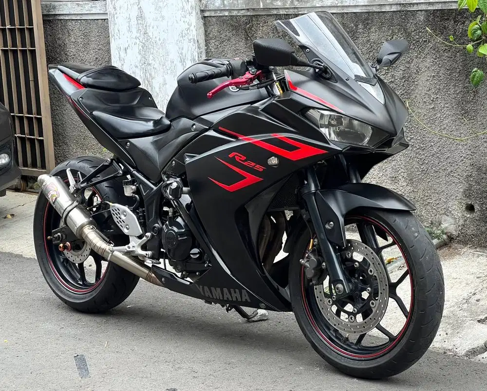 Yamaha R25 2017 low KM Mulus hitam doff no minus langka modif