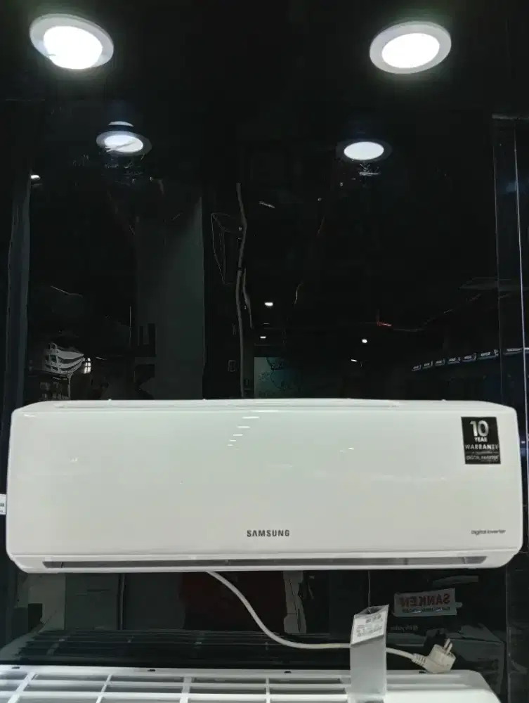 SAMSUNG SPLIT AC INV 1PK AR09AYHLAWKNSE MTR+INST