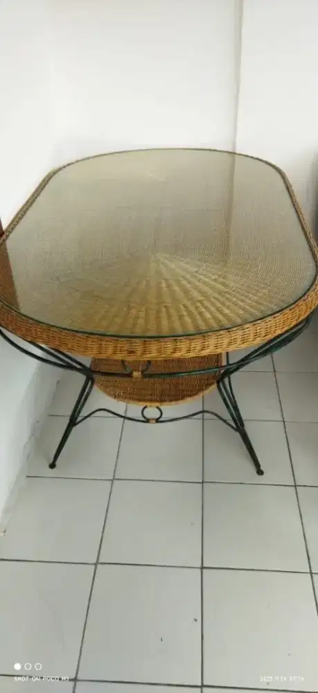 Meja Makan Rotan Asli (Limited Edition)