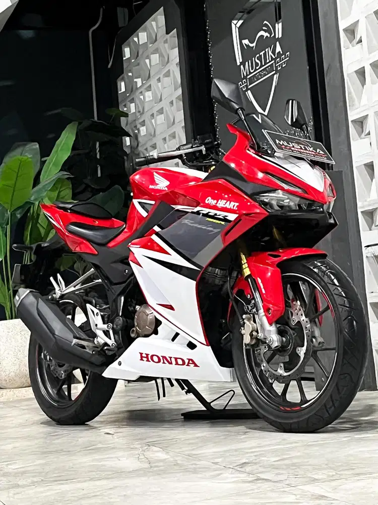 Termurah!! Honda CBR 150 ABS th 2022 - Ayu Mustika