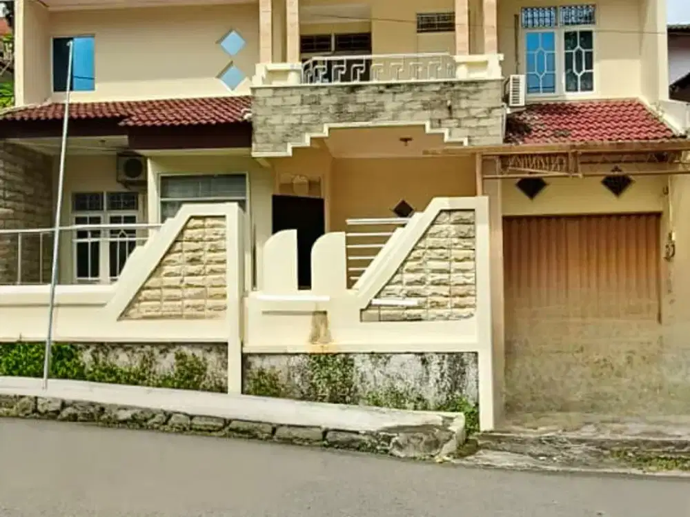 Rumah siap huni dan nyaman daerah Bukit sari Semarang – 11006