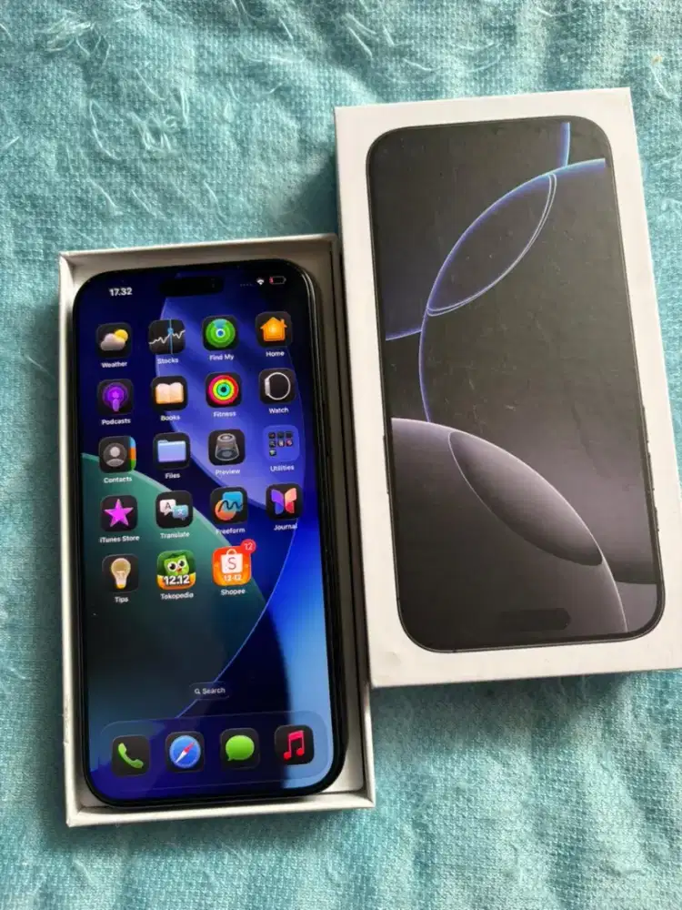iPhone 16 Pro Max 256GB Black Garansi iBoz July 2026 BH 100%