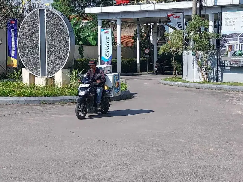 Tinggal bawa koper rumah komp private village cikoneng funished