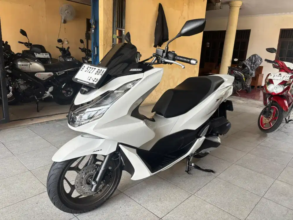 HONDA PCX 160 ABS 2024 KM 1700 GOOD CONDITION