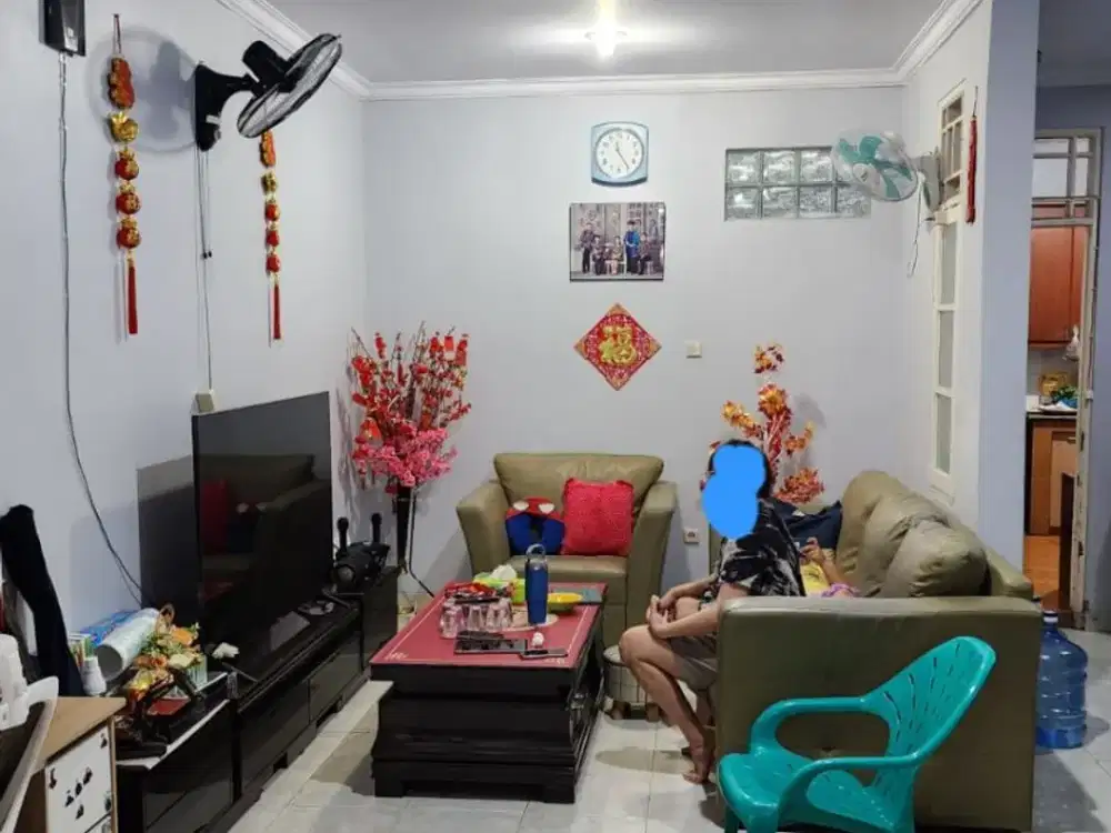 dijual rumah siap huni  taman palem lestari