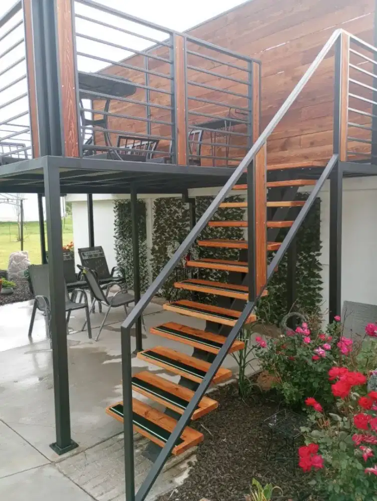 mezzanine dak balkon minimalis outdoor