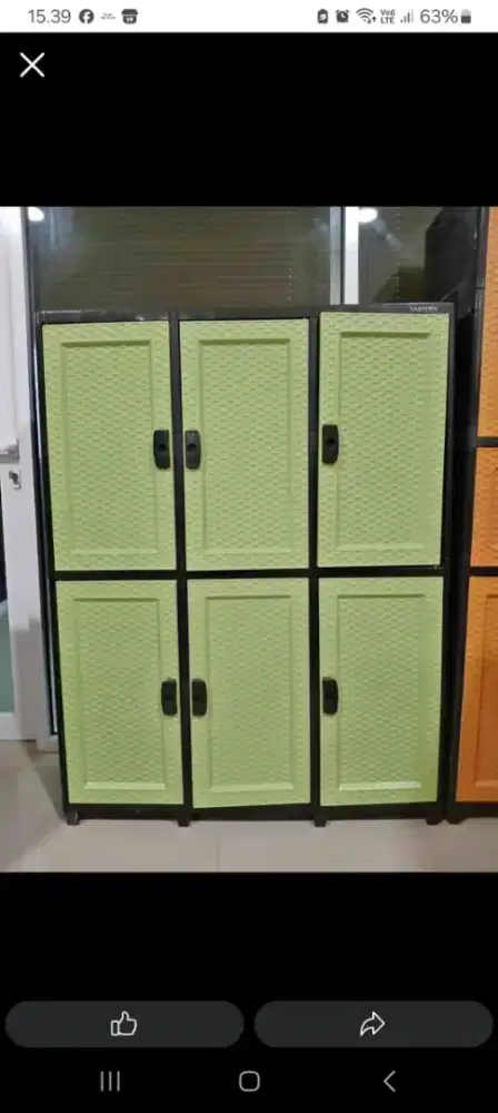 Lemari pakaian 3 pintu