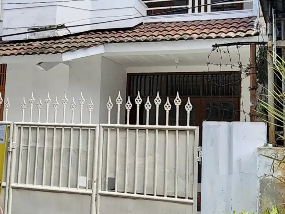 Rumah Cocok Untuk Usaha Kos-Kosan Lokasi Dekat Perkantoran di Bendungan Hilir Jakpus