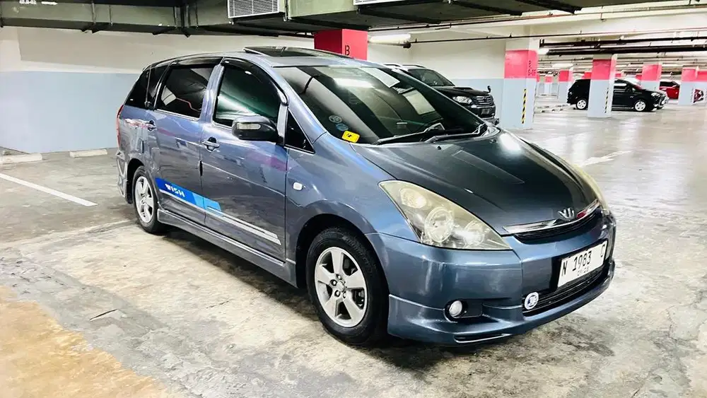 Toyota wish FO warna grey tahun 2004