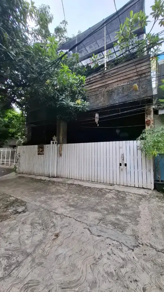 Dijual Rumah Dibawah Pasaran Jalan Puyuh Kelapa Gading Jakarta Utara