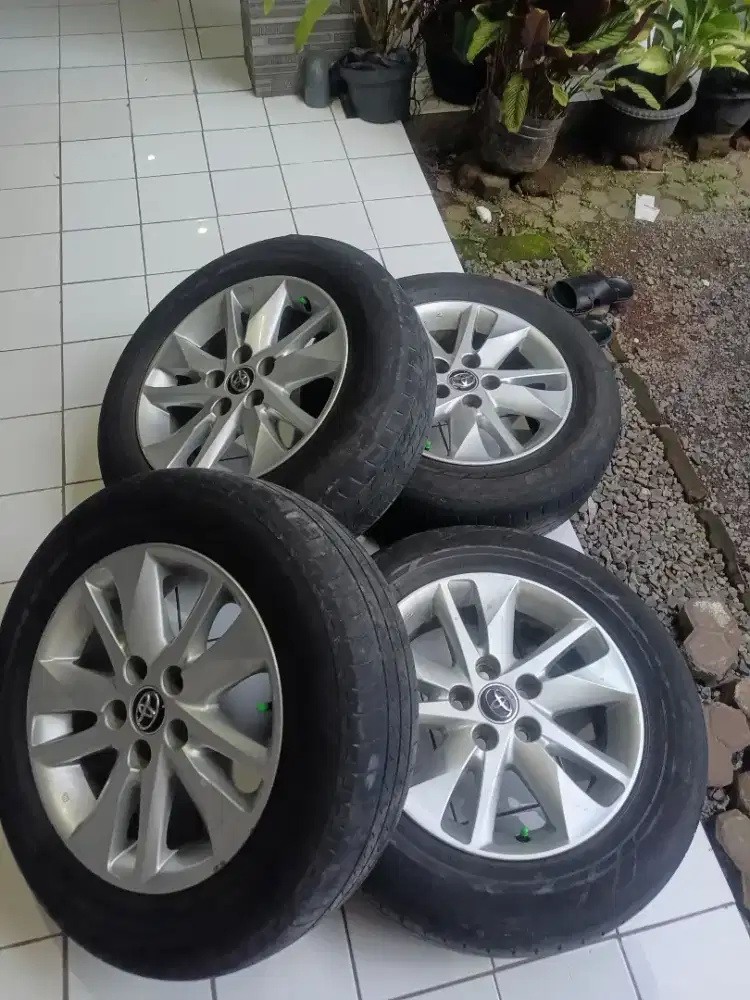 Velk/velg kijang innova reborn