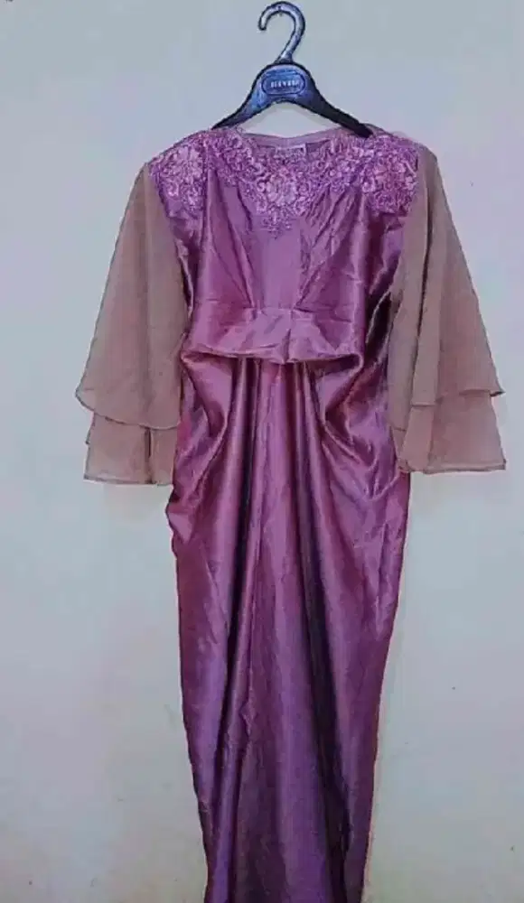 Gamis satin modern