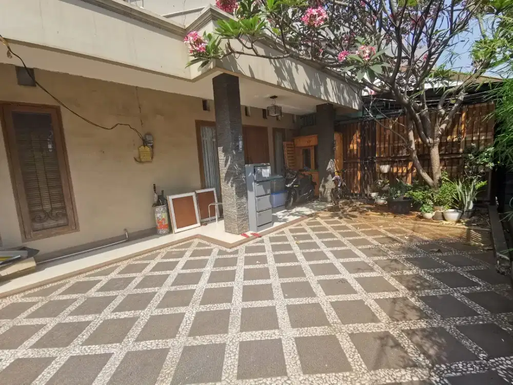 Rumah Tinggal Lokasi Strategis Dan Bebas Banjir