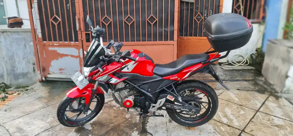 Dijual Second Honda CB150R