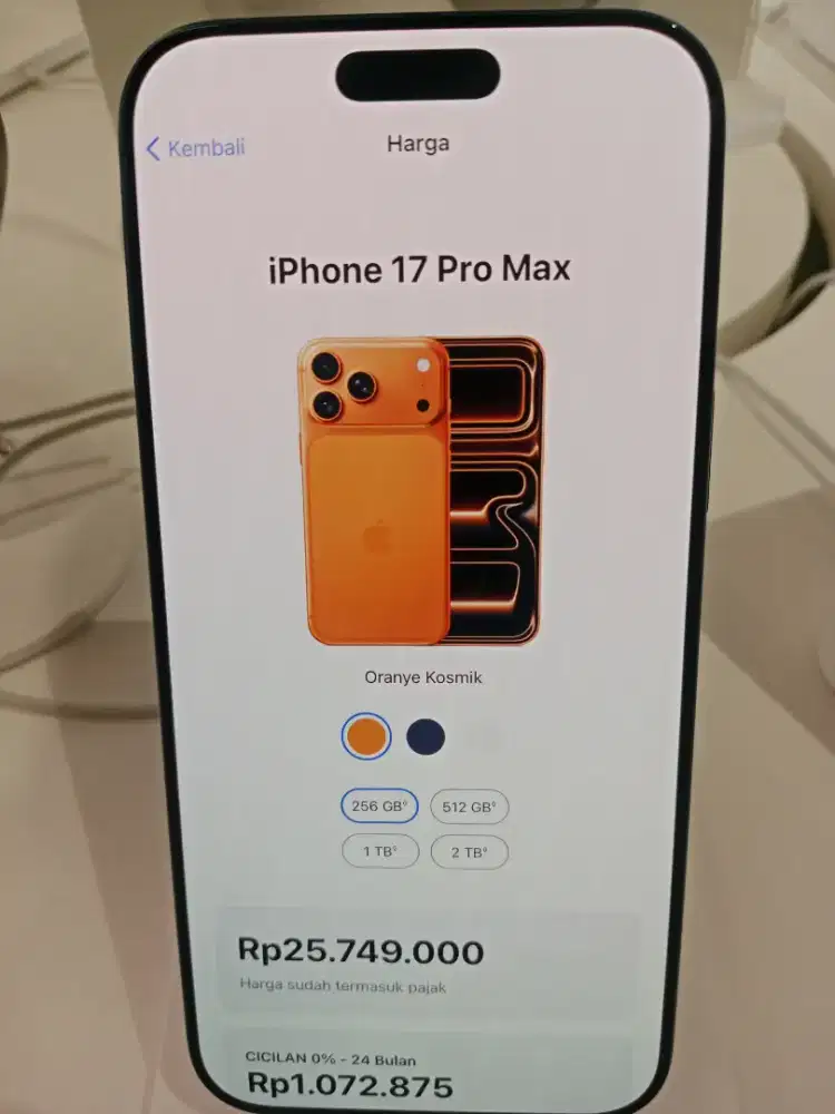 Kredit iPhone 17Promax 256GB warna Biru dan Orange. Syarat hanya Ktp