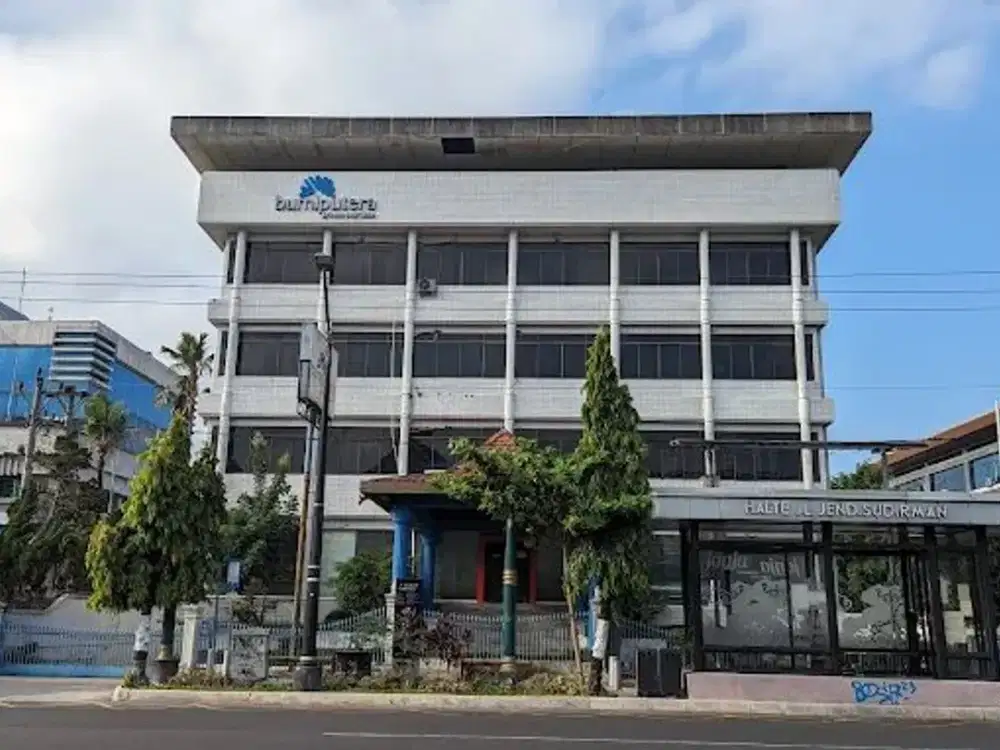 Dijual kantor AJB Bumiputera 1912 lokasi sangat strategis di pusat kota yogyakarta