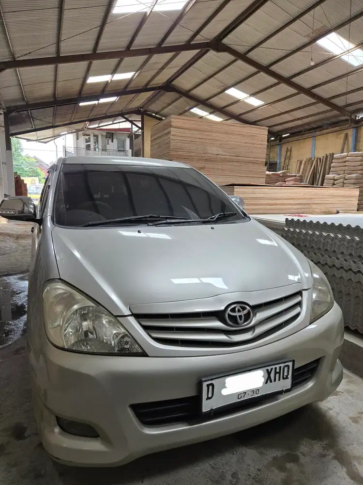 Toyota Kijang Innova 2010 Diesel