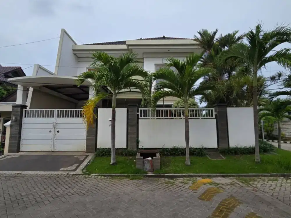 Rumah Wisma Mukti STRATEGIS FURNISH ROW 4 MOBIL