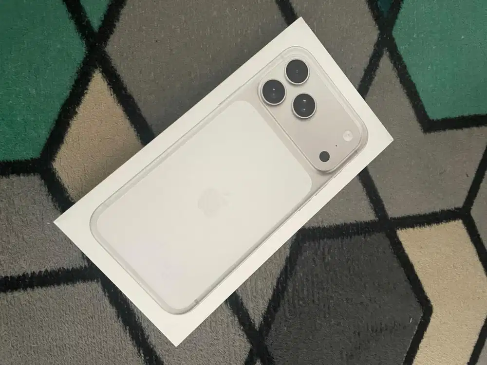iPhone 17 Pro Max 256GB SILVER GARANSI RESMI KONDISI BARU