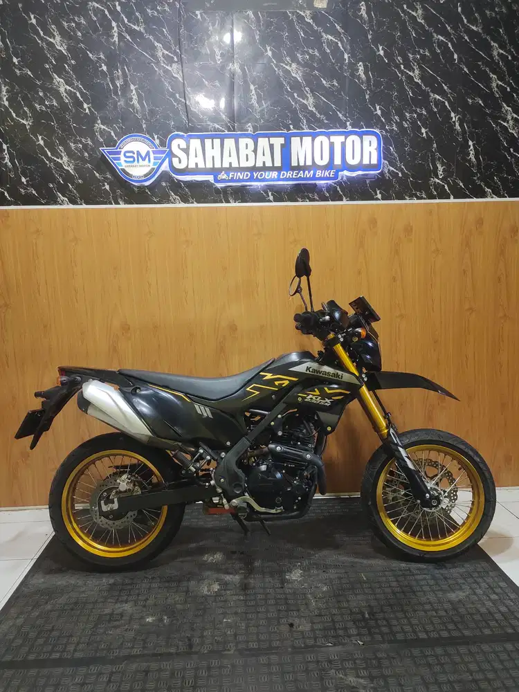 KLX 230 SM SE TH 2022 KM LOW SIAP PAKAI