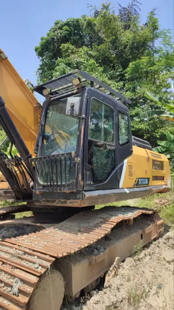 Exca SANY SH365 2018
di Samarinda