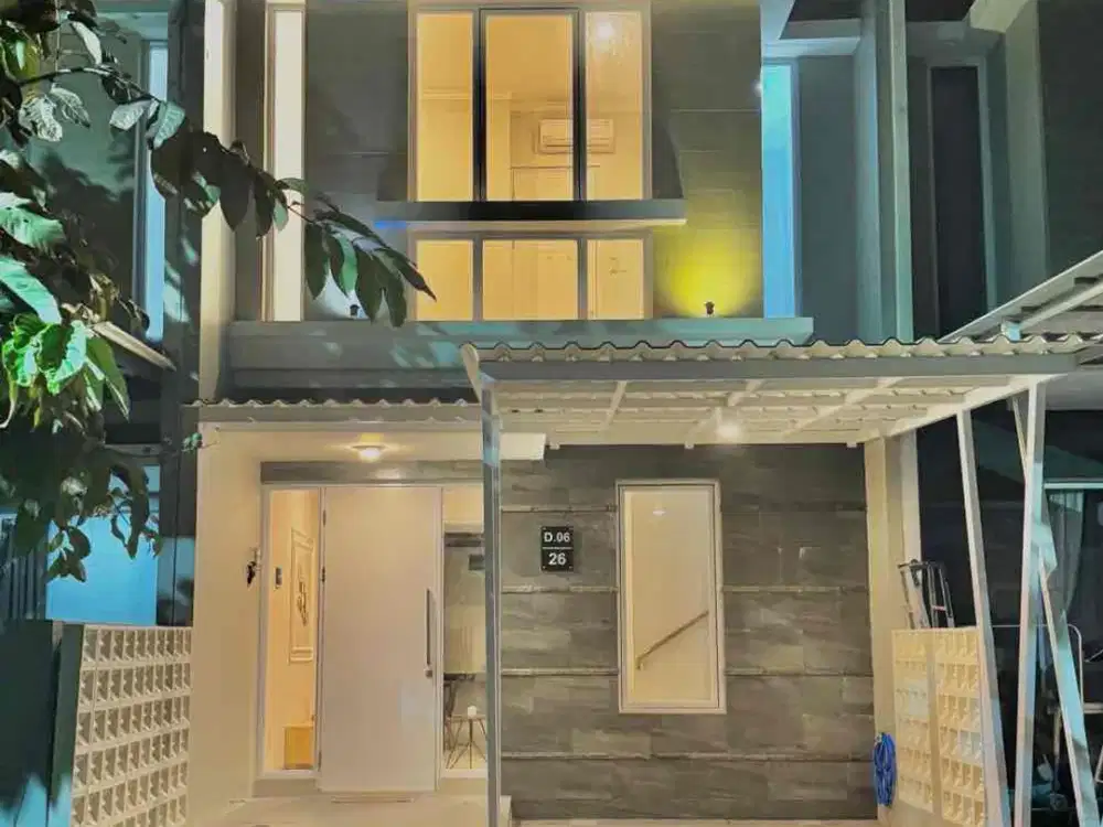 Rumah 2 lantai siap huni di Cibubur