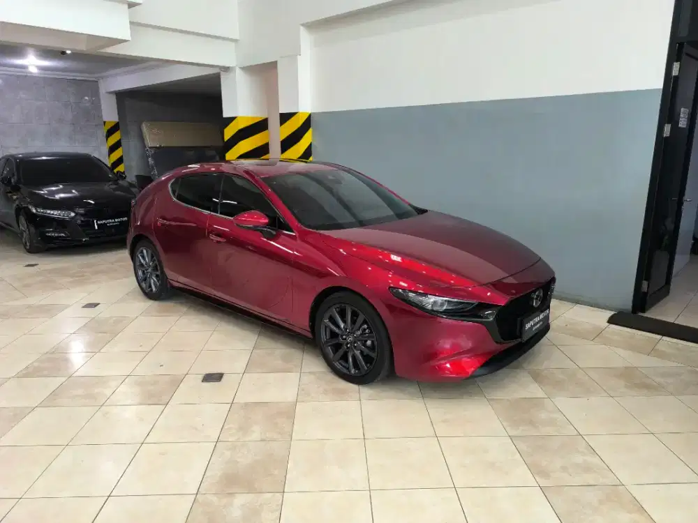Mazda 3 2.0SkyActivG Th2023 Km+/-15rb aja