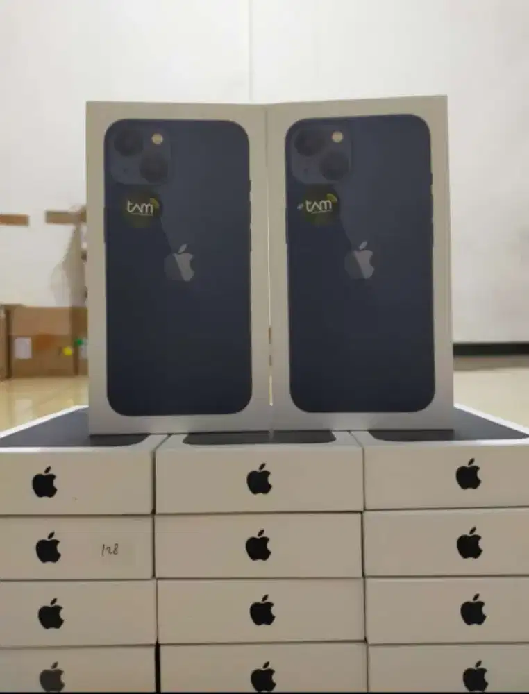 iphone 13. 128GB. ibox