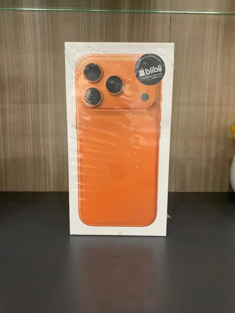IPHONE 17 PRO COSMIC ORANGE BRAND NEW