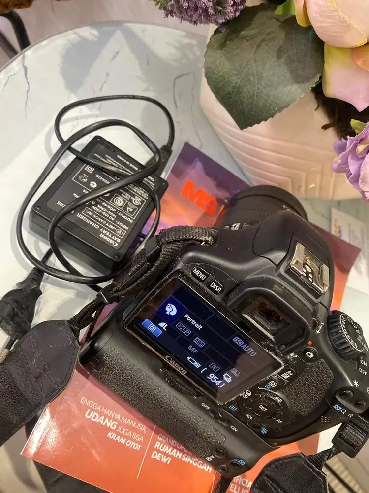 Kamera canon eos550X