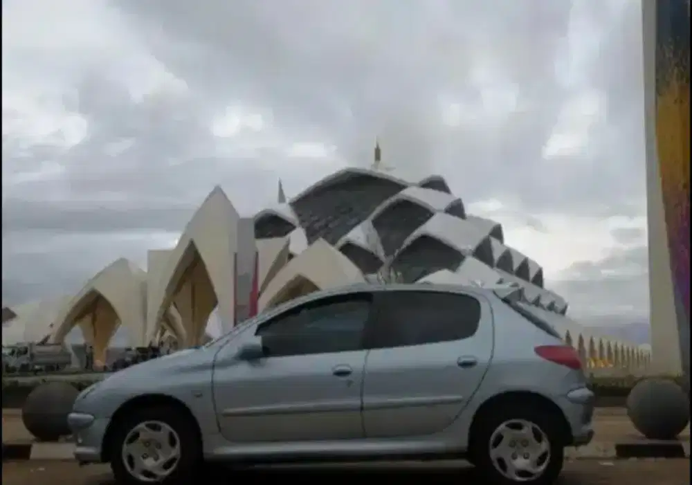 Jual cepat mobil kesayangan Peugeot