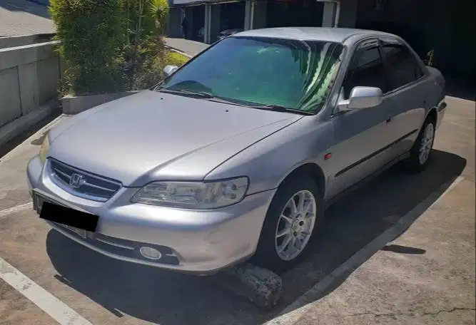 Honda Accord 2003 MT