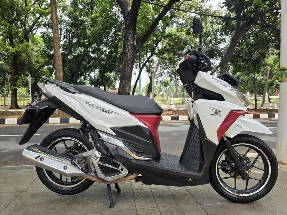 DIJUAL CASH HONDA VARIO LED OLD 150 THN 2017 PAJAK IDUP SIAP PAKAI