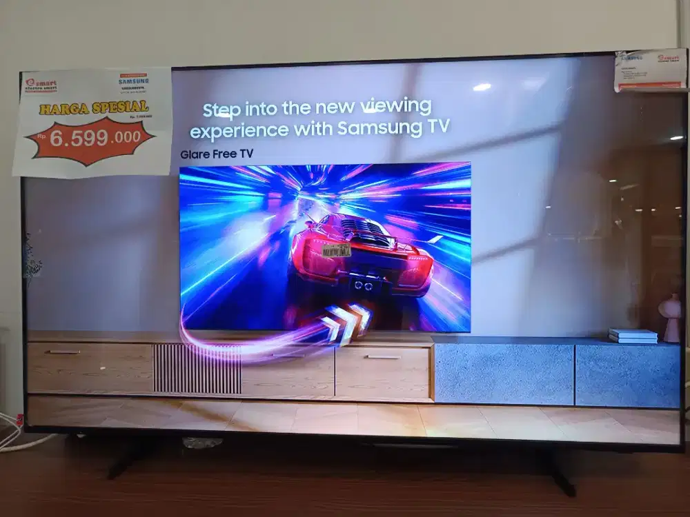 SAMSUNG CRYSTAL UHD 4K SMART