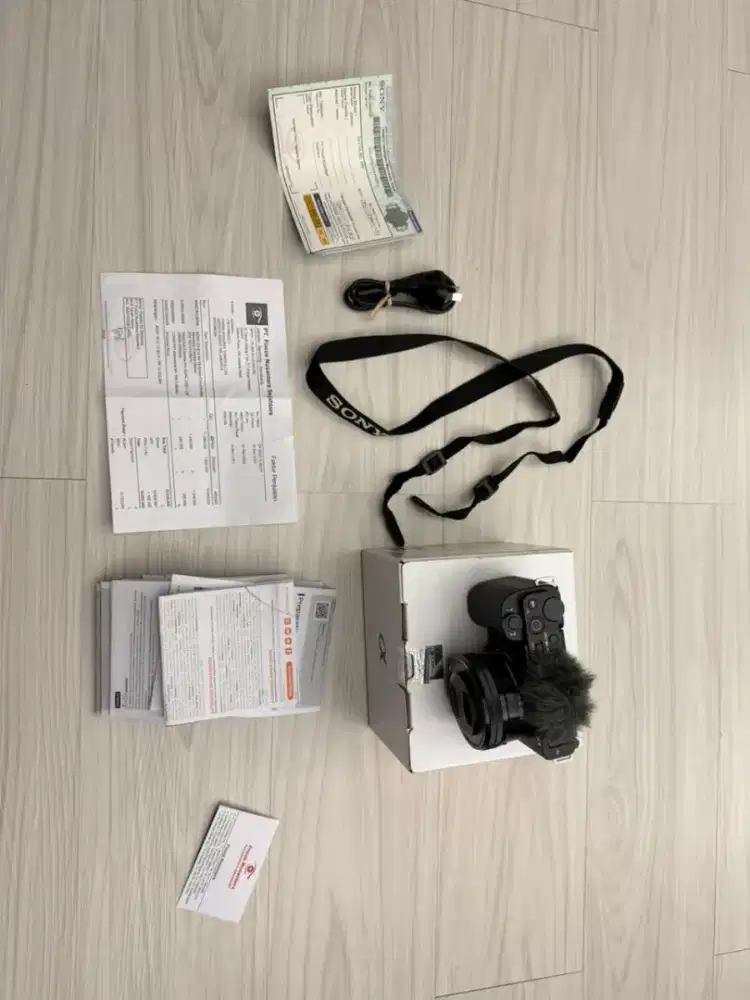Sony ZV E 10 kit fulset box