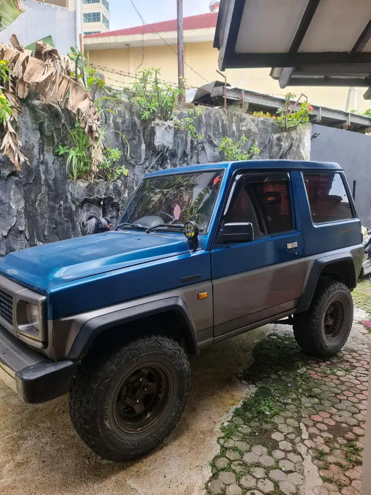 Daihatsu Feroza 1995 Bensin