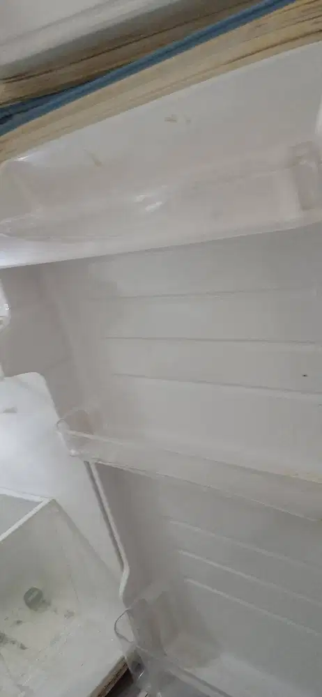 Jual kulkas kompresor rusak kulkasa 2 pintu merek sharp