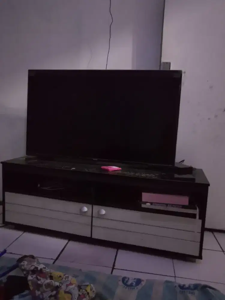 Rak tv... / Lemari tv